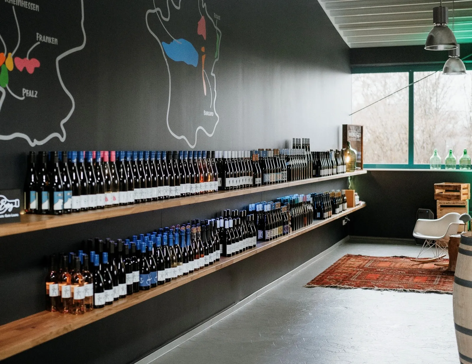 weinberg_Innenraum.jpg weinberg_Innenraum.jpg