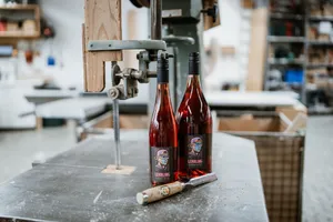 WEINsortiment - Unsere Weinlinie “Handwerk im Glas“ WEINsortiment - Unsere Weinlinie “Handwerk im Glas“